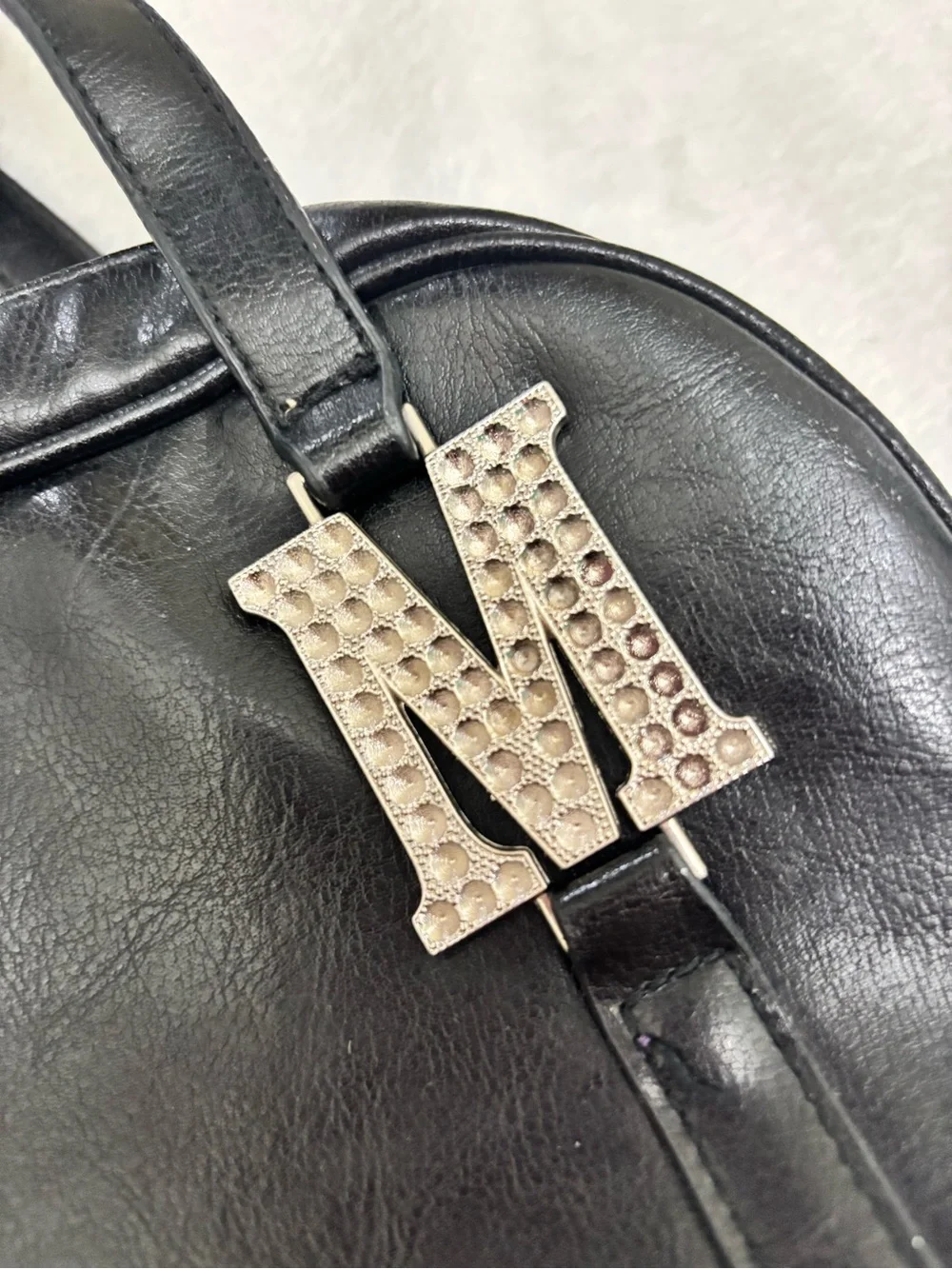 Vintage Y2K Faux Leather Initial Shoulder Back Black Silver M
